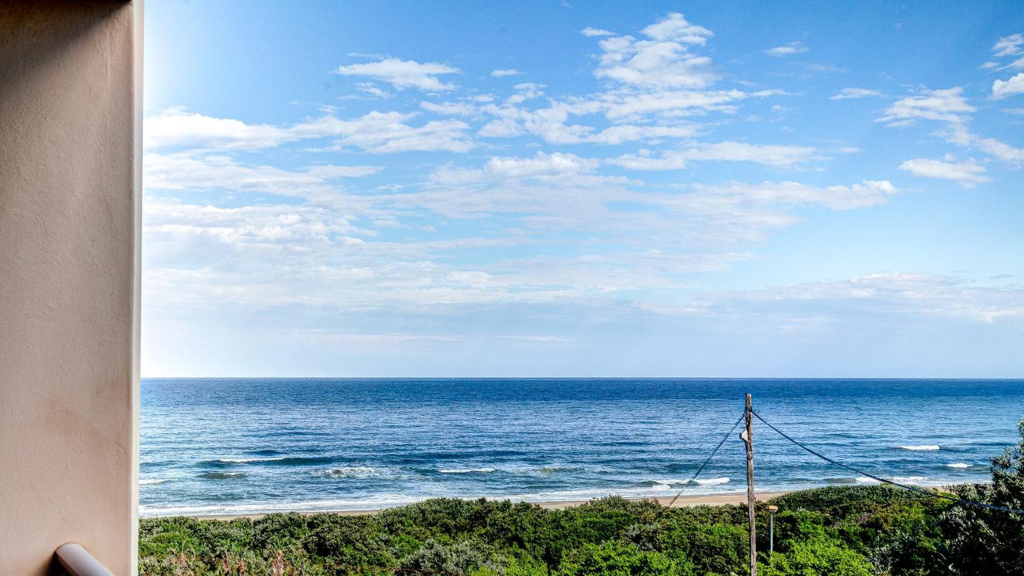 אמנזימטוטי Illovo Beach Apartments At La Mer חדר תמונה