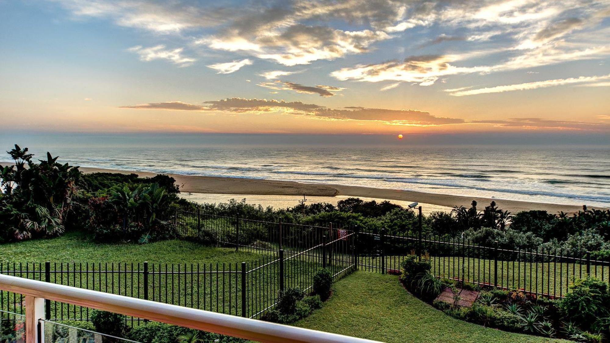 אמנזימטוטי Illovo Beach Apartments At La Mer חדר תמונה